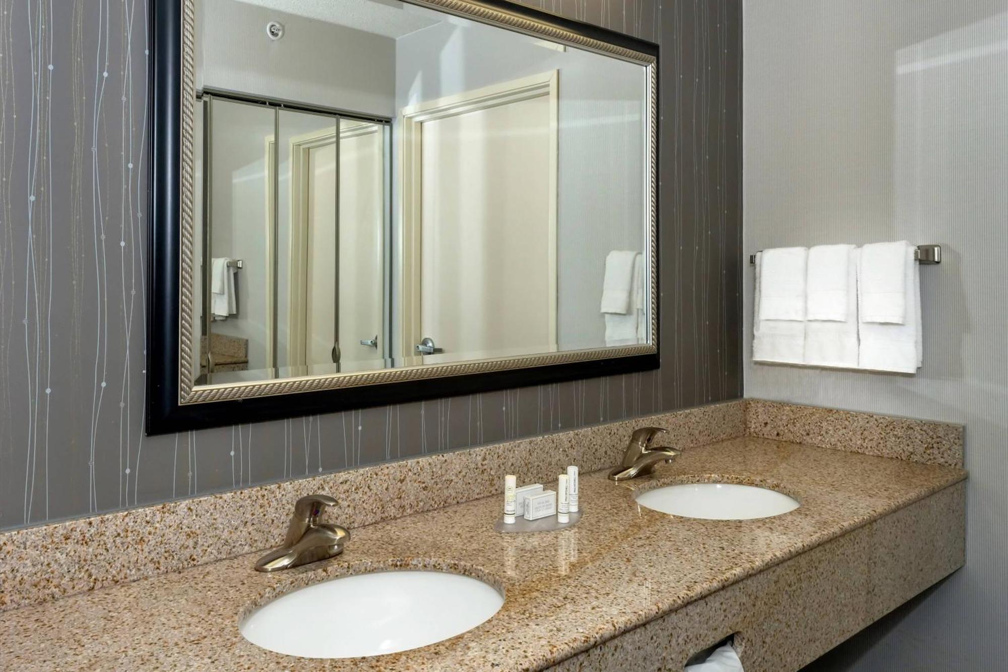 Courtyard By Marriott Panama City Exterior foto